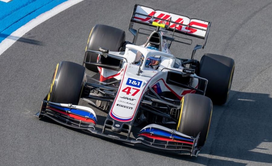 what engine does haas f1 use
